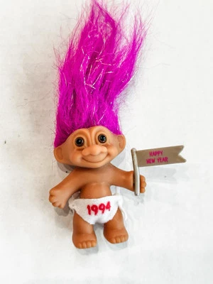 Figura Troll Russ Berrie 1993 Feliz Año Nuevo 3 pulgadas con Pelo Morado Foto 1 de 4