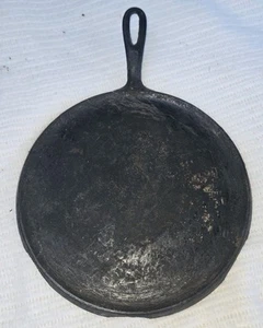 Vintage GRISWOLD Cast Iron Griddle No. 9 609 Erie PA USA As Is - Picture 1 of 8