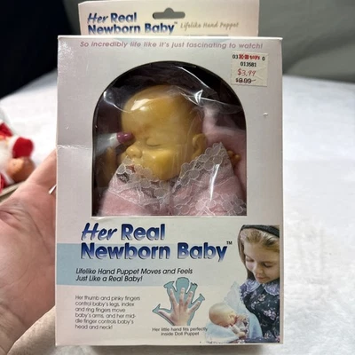 Muñeca bebé vintage marioneta de mano peluche recién nacido rosa biberón juguete nuevo en caja Foto 1 de 4