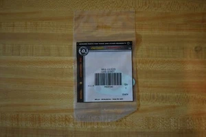 MTD 95111223 Carburetor Gasket, new in package - Picture 1 of 2