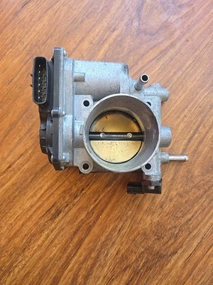 Корпус дроссельной заслонки в сборе для Subaru WRX STI 2015-2019 годов выпуска 16112AA370 от оригинального производителя 15-19 - Изображение 1 из 3