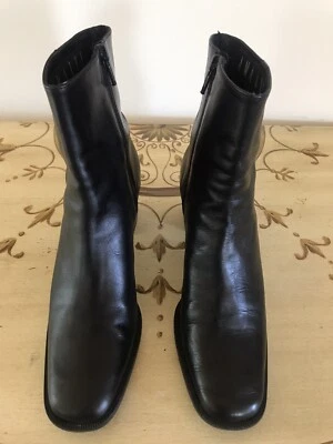 Botines Amalfi para mujer de cuero negro con hebilla cremallera lateral 7AA Foto 1 de 4