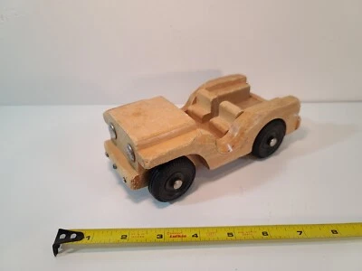 ANTIGUO JEEP PLAYSKOOL MADERA JUEGO ESCUELA NEUMÁTICOS DE GOMA R.O.C. COCHE DEL EJÉRCITO Foto 1 de 4