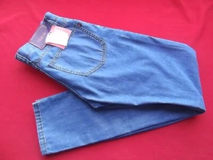 NUOVI CON ETICHETTE - ISAIA NAPOLI - JEANS 5 TASCHE - 48 R - PESO ESTIVO - MADE IN ITALY - $600 - Foto 1 di 12
