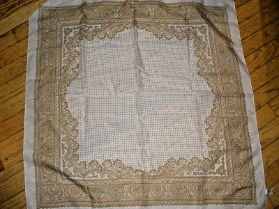 100% Poliéster Hecho en Italia 30"x30" Bronceado y Marrón Diseño Lunares Usado en Excelente Condición Foto 1 de 3