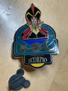 Prendedor Disney Signos del Zodiaco Escorpio Noviembre Jafar De Aladdin Pin - Imagen 1 de 2