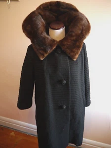 SALE!! VTG 1950's Black Wool Coat w Genuine Mink Fur Pop-up Collar, 3/4 Sleeves - Picture 1 of 19