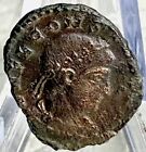 Starożytna moneta rzymska 342-348 n.e. Konstancjusz II Autentyczny cesarz opierający się na kolumnie