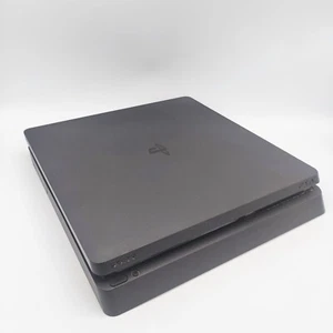 Console Sony PlayStation 4 (PS4) Slim Nera 500GB BUONE CONDIZIONI - Foto 1 di 5