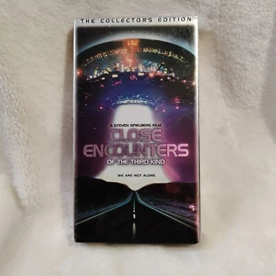 CLOSE ENCOUNTERS OF THE THIRD KIND COLLECTORS EDITION, COLUMBIA VHS 1998 - Image 1 of 3
