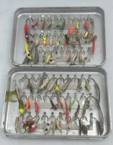 VINTAGE PERRINE #60 FLY FISHING BOX ALUMINUM FULL OF 60 FLIES NICE ! - Picture 1 of 5