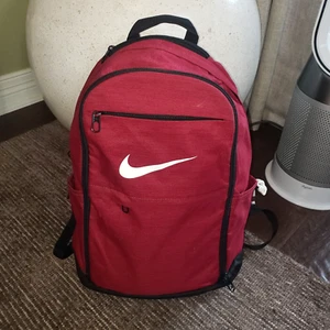 Nike Maroon Backpack Unisex Sports School Laptop Work Travel Career Lightweight - Picture 1 of 20
