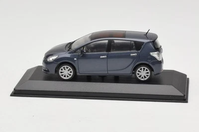 TOYOTA011 Toyota Verso Grey Metallic Minichamps 1/43 - Immagine 1 di 4