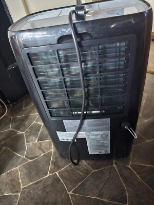 Deshumidificador inteligente TCL 50 pintas - 50D91-B (caja abierta) Foto 1 de 3