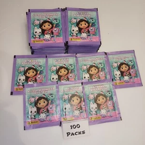 100 paquetes de 500 pegatinas Panini DreamWorks de GABBY'S DOLLHOUSE 2024 - Imagen 1 de 13