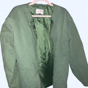 Größe L Universal Thread Steppjacke im Bomberstil - Bild 1 von 4