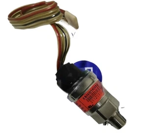 1PC 060G159104 X13790348-04 Air conditioning pressure sensor - Picture 1 of 1