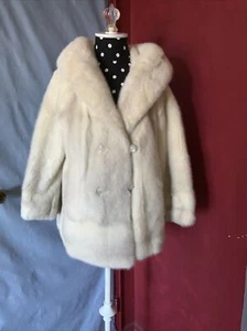 OFF White Fur Coat Real Fur Jacket Vintage OLEG CASSINI Short 1950s - Imagen 1 de 12
