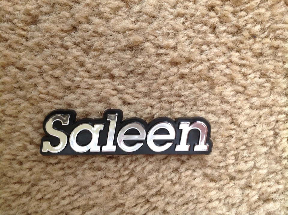 Nuevo de Lote Antiguo 1985 1986 1987 1988 1989 1990 Ford Saleen Mustang cubierta tapa emblema 💥💥💥 Foto 1 de 2