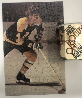 Vintage BOBBY ORR Jigsaw Puzzle 1972, 300 Pc, Boston Bruins, Amer Pub Corp #1801 - Image 1 of 4