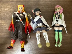 Lote de figuras Demon Slayer Mitsuri Kanroji, Kyōjurō Rengoku, Kanao Tsuyuri - Imagen 1 de 19