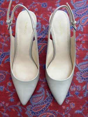 Size 7M Liz Claiborne Women's Slingback Faux Patent Leather Pumps - Pre-owned - Image 1 of 4