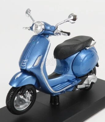 MODELLINO MOTORINO STATICO PIAGGIO VESPA PRIMAVERA 150 2014 BLU SCALA 1/18 - Immagine 1 di 3
