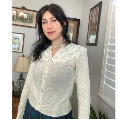 Cárdigan Suéter Mariposa Crochet Encaje Cuello Vintage Años 70 80 Crema Punto Claro Foto 1 de 4