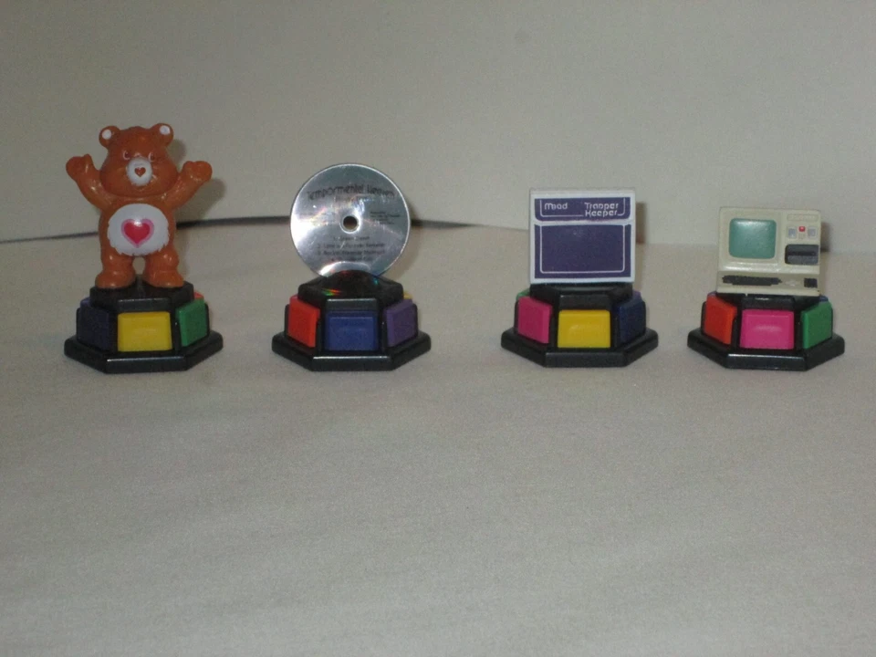 Lote de piezas de repuesto Trivial Pursuit de fichas y cuñas SOLO cuidado osos hidromiel Foto 1 de 4