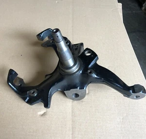 OEM Knuckle #18016024 (#18021053) - Passenger Side - Picture 1 of 4
