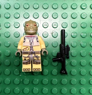 LEGO Star Wars Bossk Minifigure Olive Green sw0828 75167 8097 - Image 1 of 2