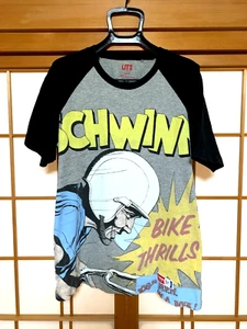Camiseta Schwinn Bicycle x Uniqlo Hombres Manga Corta Negra Gris Multi Pecho 19.7 pulgadas - Imagen 1 de 8