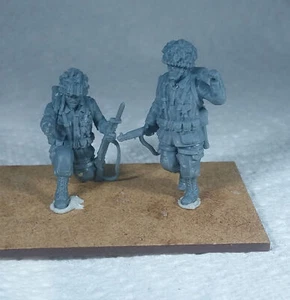 WW2 US Para Riflemen 02 - Picture 1 of 4