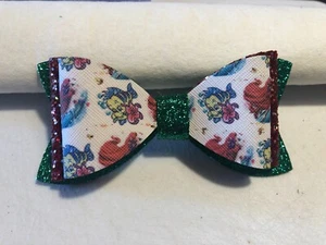 ARIEL LAZO DE PELO 3 CAPAS. VERDE, ROJO Y BLANCO. 4.5" X 2.25". HOMECHO - Imagen 1 de 3