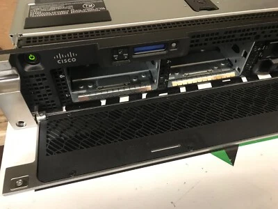 Dispositivo de seguridad Cisco IronPort S370 E5520 2,26 GHz 8 GB (4 * 2 GB) RAM sin disco duro LFF Foto 1 de 4
