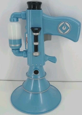 Minions Despicable Me Fart Gun Blaster Universal Studios TESTED SEE DETAILS  - Image 1 of 4