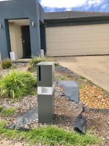 NEW DESIGN MAIL BOX LETTER BOX PILLAR - Free standing, assemble already - Picture 1 of 6