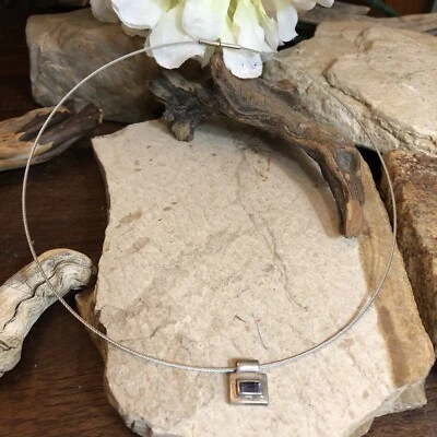 R&R 纯银紫水晶矩形吊坠金属绳项链 15 3/4”,4.7 克 — 第 1/4 张图片