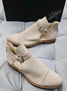 The Office Of Angela Scott Mr. Ed Cutout Suede Beige Boots Womens Shoes 39 9 - Picture 1 of 21