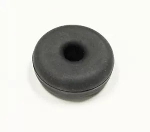 NOS 2004-2006 Pontiac GTO Side Radiator Stop Mount Rubber Bumper Grommet NEW! - Picture 1 of 2