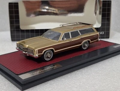Ford England LTD Aurora Country Squire Station Wagon 1969 Gold Met 1:43 Matrix - Image 1 of 4