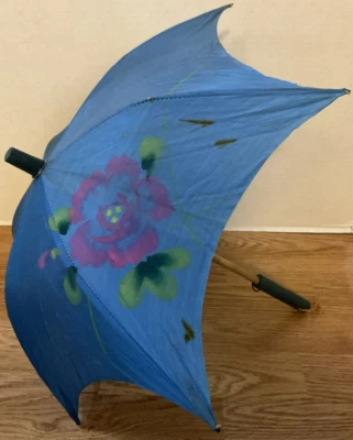 Sombrilla pequeña vintage hecha en Japón calidad superior mango de madera azul Foto 1 de 4