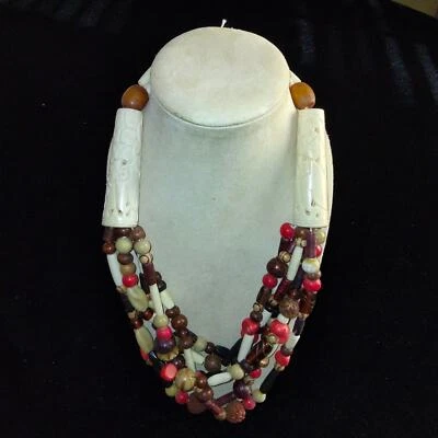 Ожерелье из дерева, кости и смолы Iris Apfel & Bajalia разноцветное бисер заявление - Изображение 1 из 4