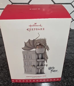 Hallmark QXI3045 Harry Potter: Gringotts Wizarding Bank 2017 Andenken Ornament - Bild 1 von 3