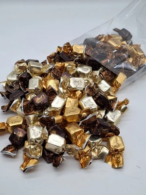 1 x 1000gr. Lindt  Nuxorwürfel 3 Sorten ! ( 1000gr./32,99€) - Bild 1 von 2