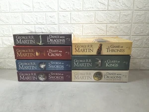 Game of Thrones a Song of Ice and Fire 7-Book Set by George R.R. Martin - 2012 - Foto 1 di 6