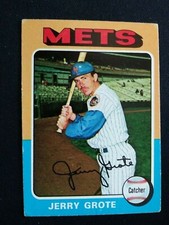1975 Topps Baseball Card # 158 Jerry Grote - New York Mets