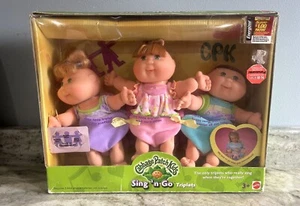 Muñecas y portabebés Mattel 2001 Cabbage Patch Kids Sing N Go Triplets 8,5" nuevo en caja - Imagen 1 de 8