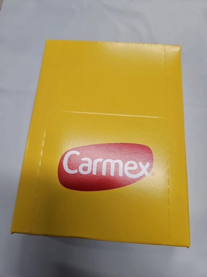 12- Bálsamo labial clásico medicado Carmex 0,25 oz  Foto 1 de 3