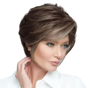 Peluca de pelo corto versátil y favorecedora Raquel Welch, gorra media, SS829 avellana - Imagen 1 de 3